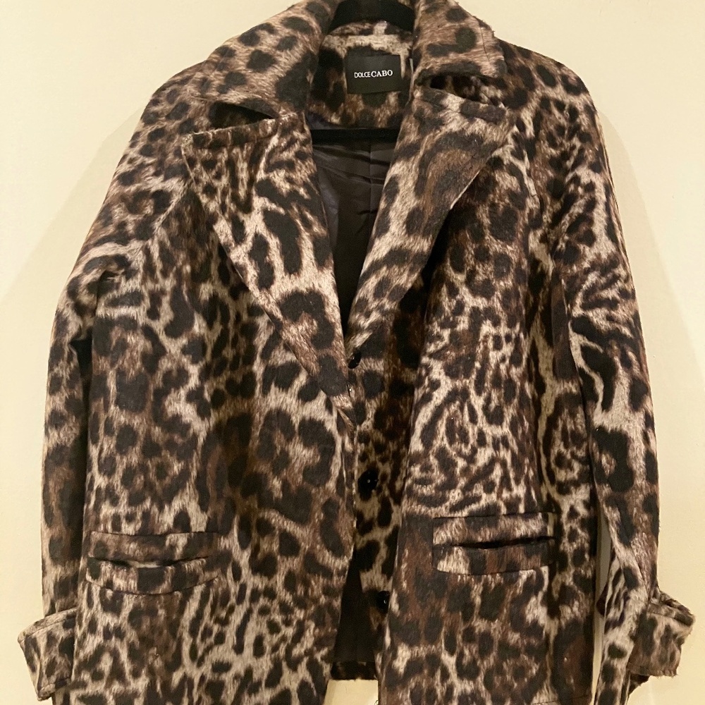 Dolce Cabo Cropped Leopard Print Car Coat - Medium
